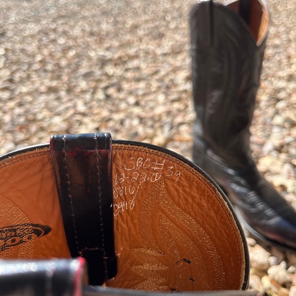 Authentic Lucchese Beautiful Black Cherry Boots 10.5 D photos don’t do justice! - Picture 10 of 15